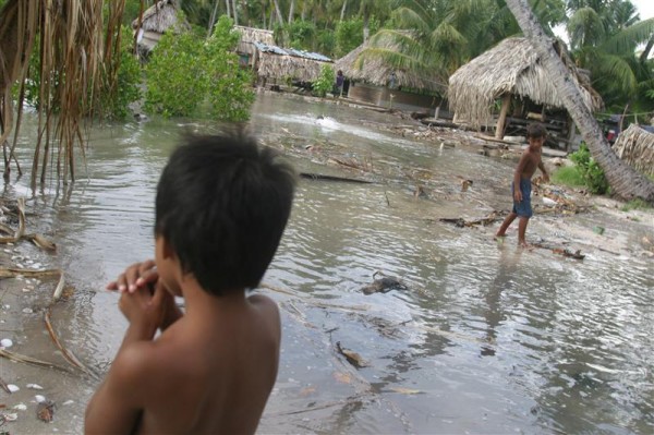 Kiribati King Tides flooding documentation (Kiribati : 2005)
