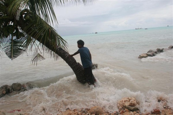Kiribati King Tide flooding documentation (Kiribati : 2005)