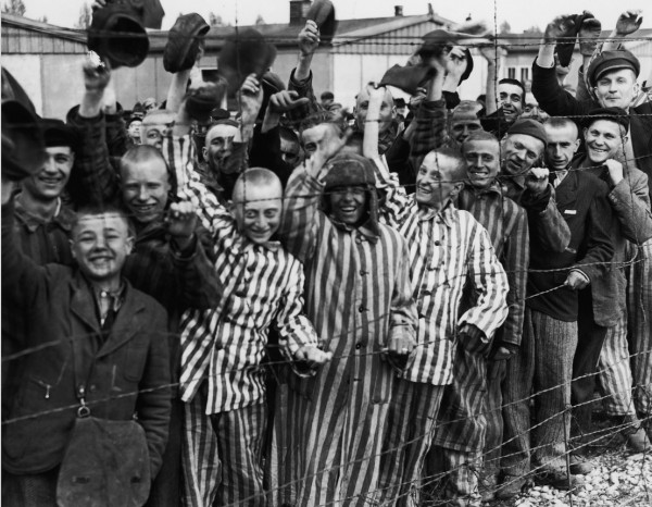 Prisoners-on-day-of-liberation-38733