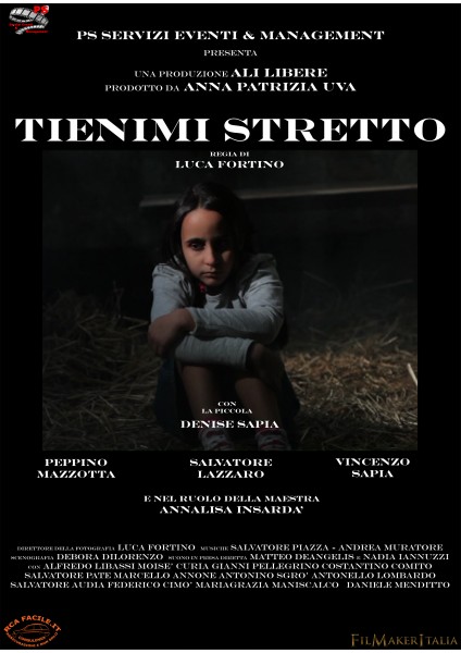 TIENIMI-STRETTO-Locandina-Poster-2015