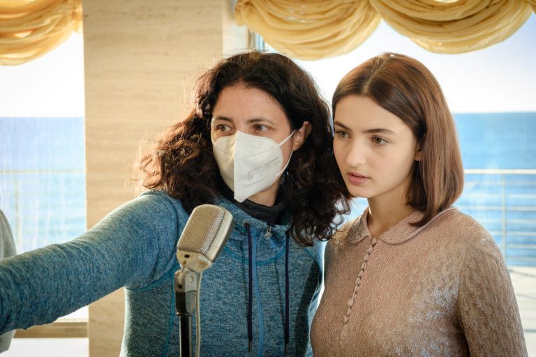 La storia di Nada nel film "La bambina che non voleva ...