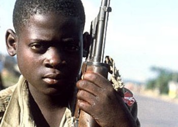 uganda-bambini-soldato
